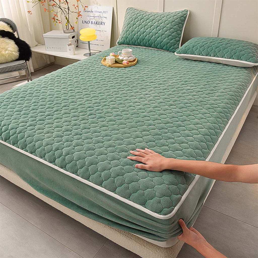 Clover Mattress Cover With Pillow Case