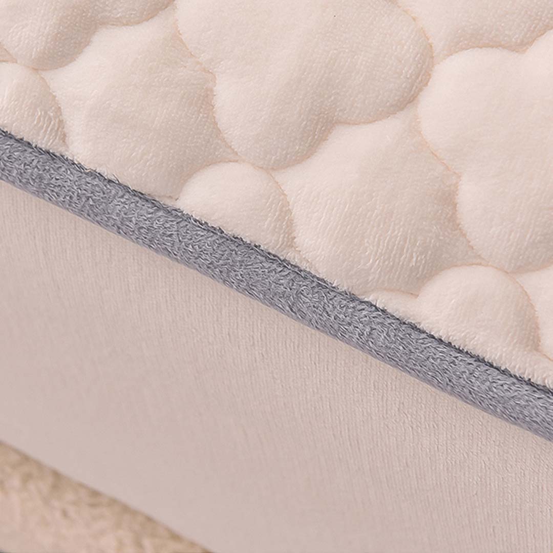 Clover Mattress Cover With Pillow Covers