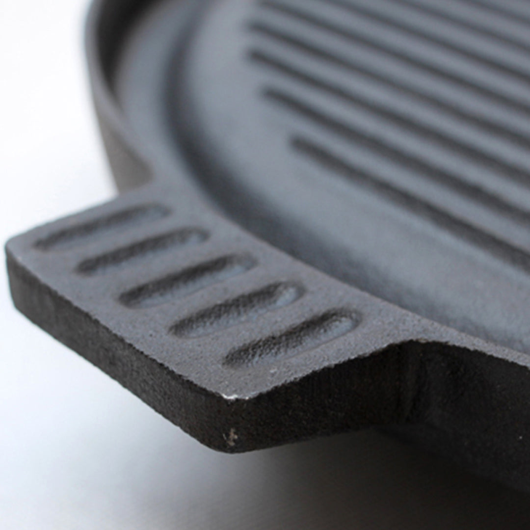 43cm Round Ribbed Frying Pan with Handle