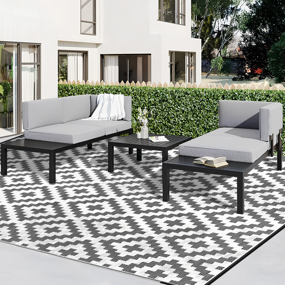 Double-Sided Diamond Outdoor Rug