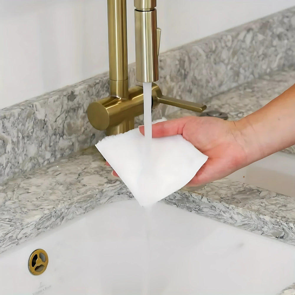 Skirting Board Cleaner (Includes 2 Cloths)